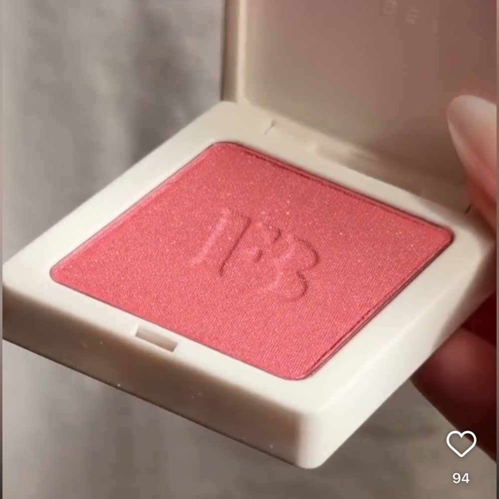 Fenty Beauty Cheeks Suede Powder Blush Tutu Turnt Full Size - New in Box - Picture 2 of 6